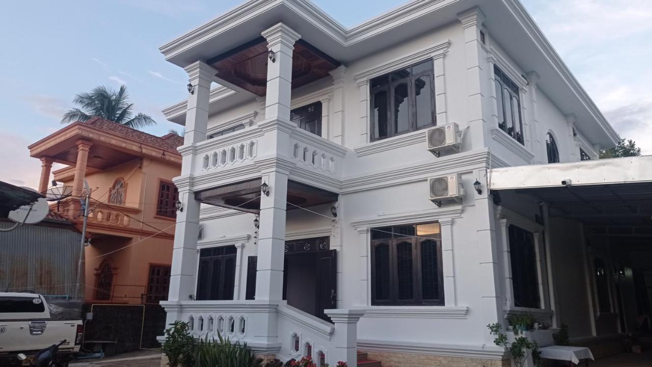 Inthavong Hotel/Guest House Vang Vieng Buitenkant foto